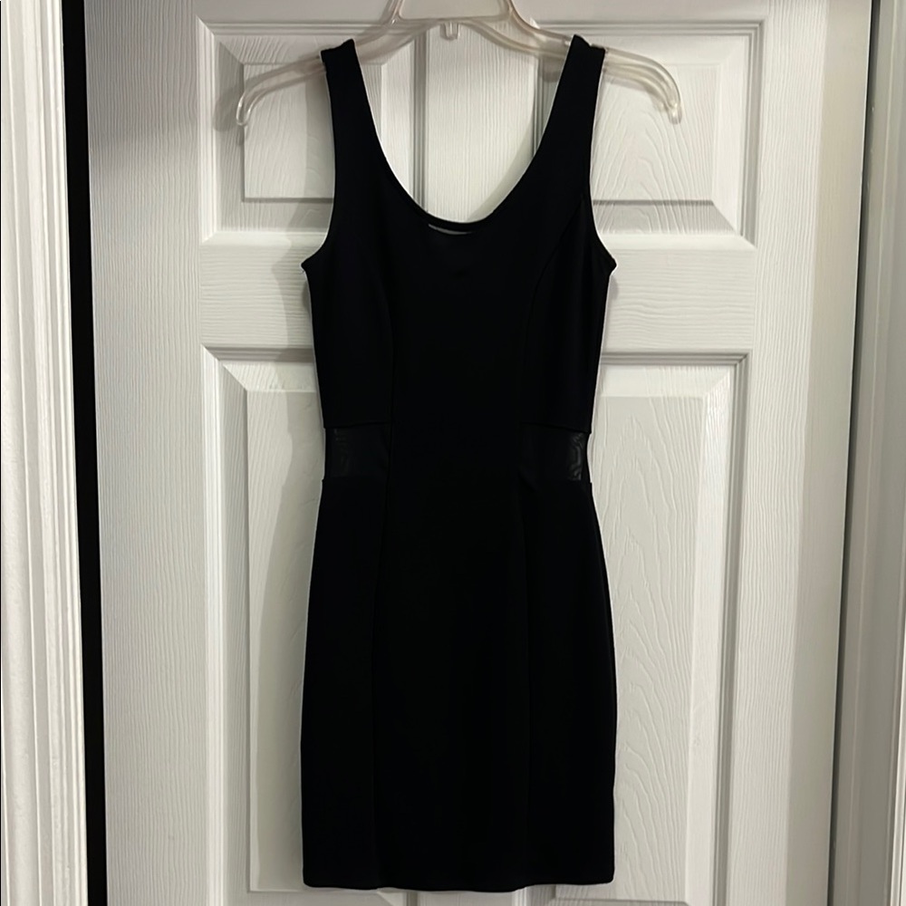 Elegant Black Sleeveless Dress
